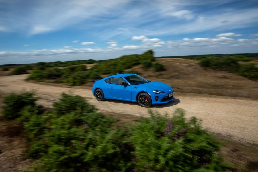  Toyota GT 86 Blue Edition 2018 года  (UK) (фото 33 из 40)
